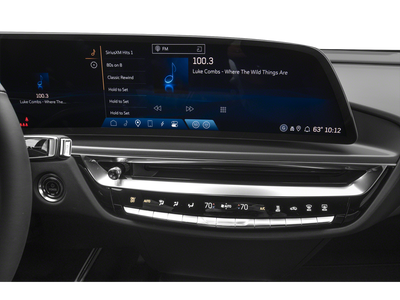 2024 Cadillac LYRIQ Luxury 2