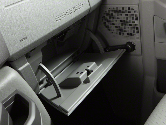 2013 Ford E-Series Cargo Van Commercial