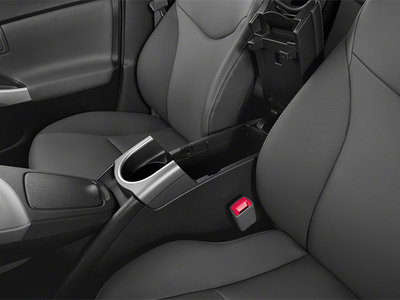 2013 Toyota Prius Plug-In 5dr HB (Natl)