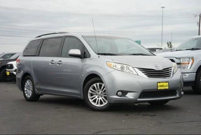 2013 Toyota Sienna XLE